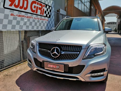 Mercedes Benz Glk 220 cdi powered by 9000 Giri