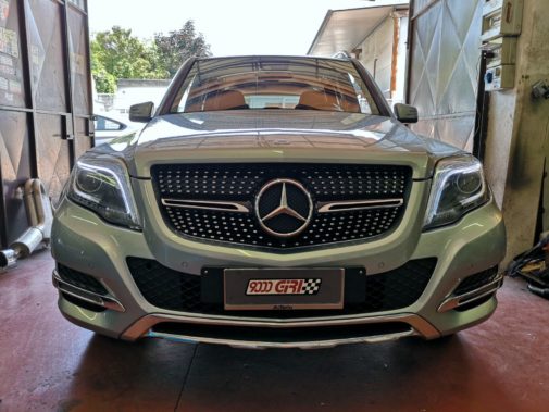 Mercedes Benz Glk 220 cdi powered by 9000 Giri