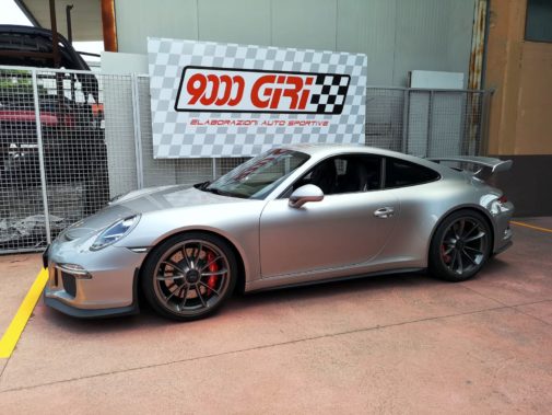 Porsche GT3 powered by 9000 Giri