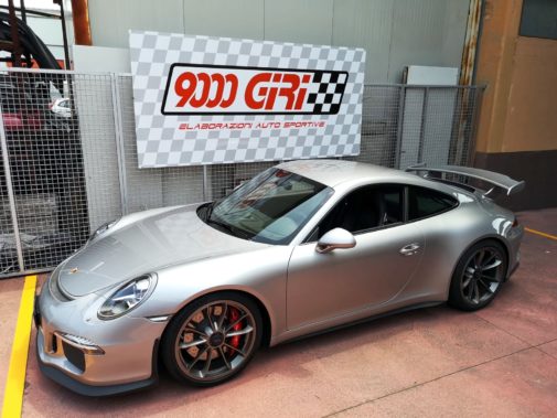 Porsche GT3 powered by 9000 Giri