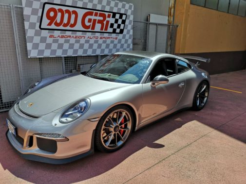 Porsche GT3 powered by 9000 Giri