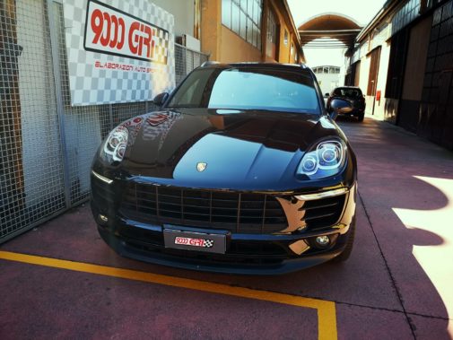 Porsche Macan powered by 9000 Giri