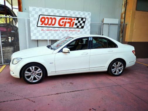 Mercedes C 220 cdi powered by 9000 Giri