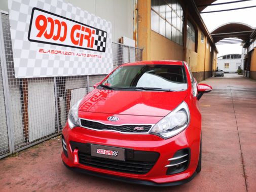 Kia Rio 1.3 16v powered by 9000 Giri