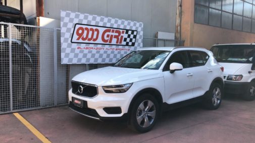 Volvo xc40 T5 powered by 9000 Giri