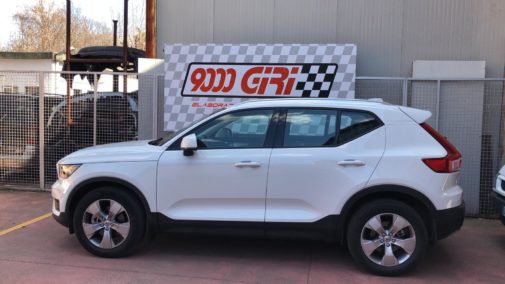 Volvo xc40 T5 powered by 9000 Giri