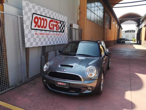 Mini Cooper S Jcw powered by 9000 Giri