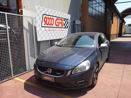 Volvo V60 2.0 tdi powered by 9000 Giri