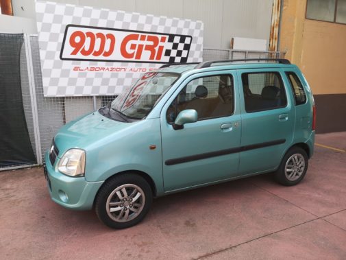 Opel Agila 1.0 16v powered by 9000 Giri