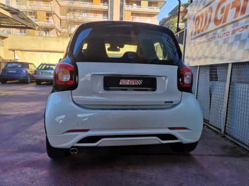 Smart Fortwo 900 turbo powered by 9000 Giri