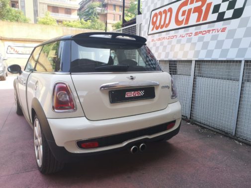 Mini Cooper S powered by 9000 Giri