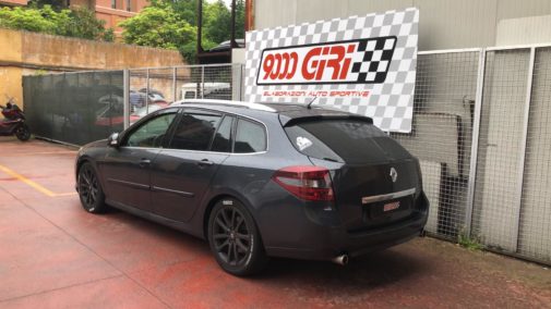 Renault Laguna 2.0 cdi powered by 9000 Giri