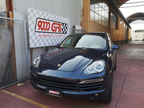 Porsche Cayenne 3.0 d powered by 9000 Giri