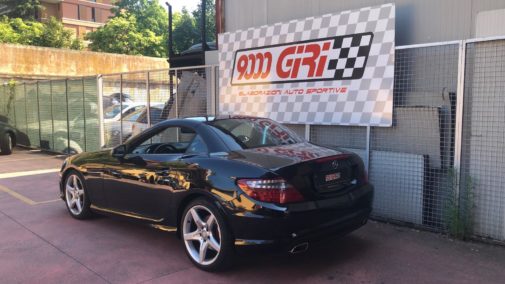 Mercedes Slk 220 cdi powered by 9000 Giri