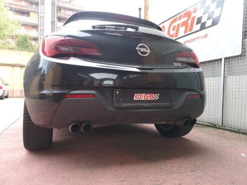Opel Astra Gtc powered by 9000 Giri