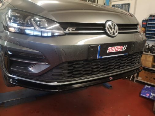 Vw Golf 7.5 R line powered by 9000 Giri