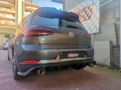 Vw Golf 7.5 R line powered by 9000 Giri