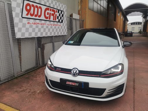 Vw Golf 7 Gti powered by 9000 Giri