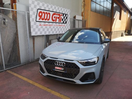 Audi A1 1.0 tfsi powered by 9000 giri