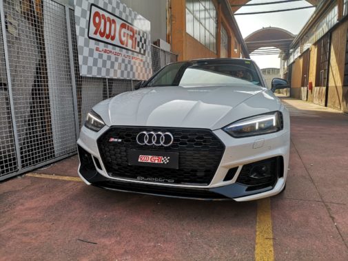 Audi Rs5 powered by 9000 giri