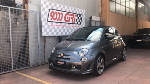 Fiat 500 Abarth 595 cabrio powered by 9000 Giri