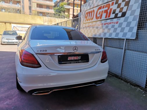 Mercedes C220 d powered by 9000 Giri