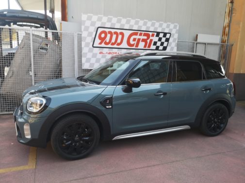 Mini Countryman Cooper S powered by 9000 giri