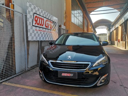 Peugeot 308 1.6 hdi powered by 9000 Giri