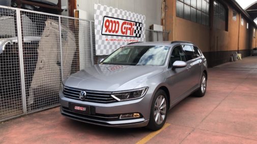 Vw Passat 2.0 tdi powered by 9000 Giri