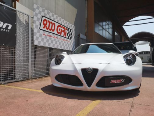 Alfa Romeo 4C powered by 9000 giri