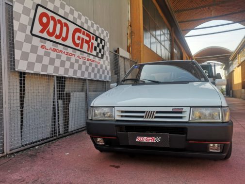 Fiat Uno Turbobb powered by 9000 Giri