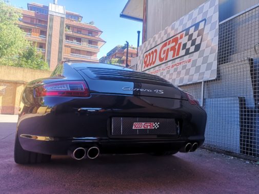 Porsche 997 Carrera 4S powered by 9000 Giri