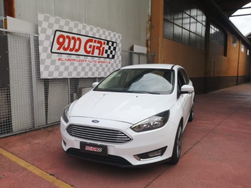 Ford Focus 1.5 tdci powered by 9000 Giri