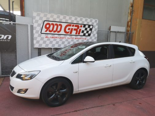 Opel Astra 1.6 turbo benzina powered by 9000 Giri