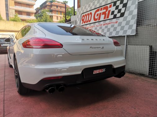 Porsche Panamera 3.0 tdi powered by 9000 Giri