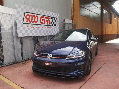 Vw Golf 7.5 Gti powered by 9000 Giri