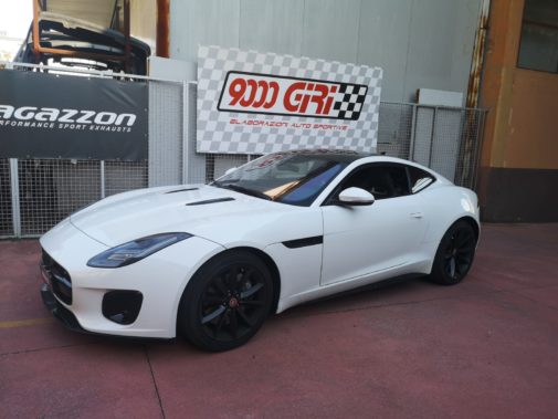 Jaguar FType powered by 9000 Giri