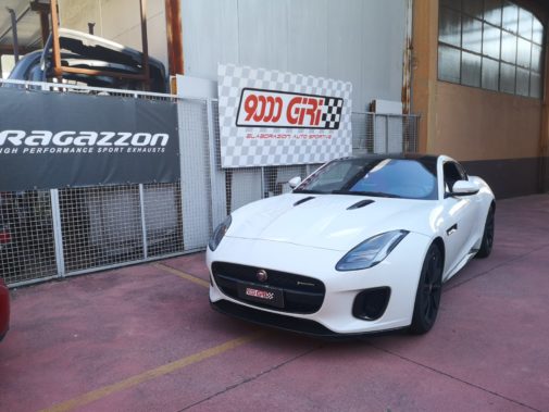 Jaguar FType powered by 9000 Giri