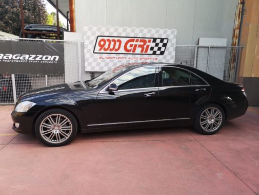 Mercedes S350 powered by 9000 Giri