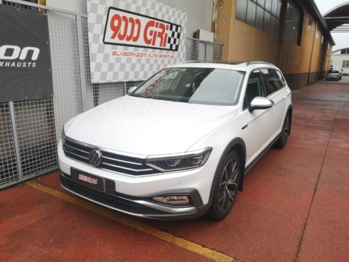 Vw Passat 2.0 tdi powered by 9000 Giri