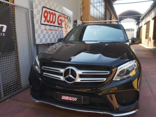 Montaggio Active Sound Booster Maxhaust Mercedes Gle 350d