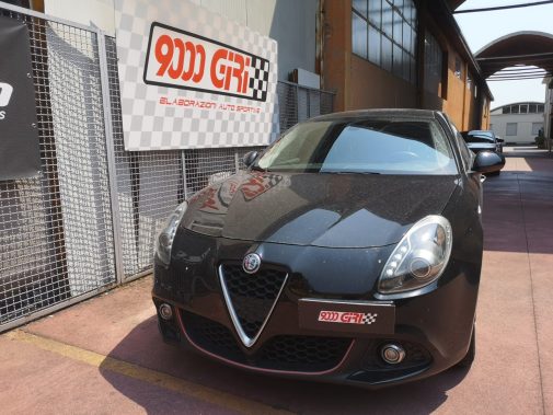 Applicazione pellicole vetri scure omologate Alfa Romeo Giulietta 1.4 tb