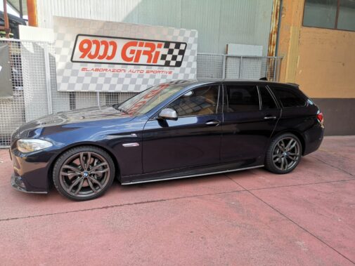 Bmw M550d montaggio Active Sound Booster Maxhaust Pro