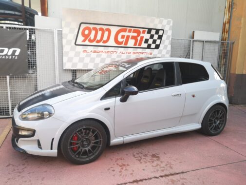 Terminale diretto + centrale silenziato Ragazzon installato su Fiat Grande Punto Abarth