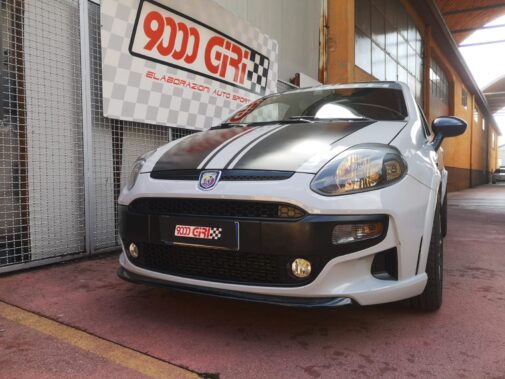 Terminale diretto + centrale silenziato Ragazzon installato su Fiat Grande Punto Abarth