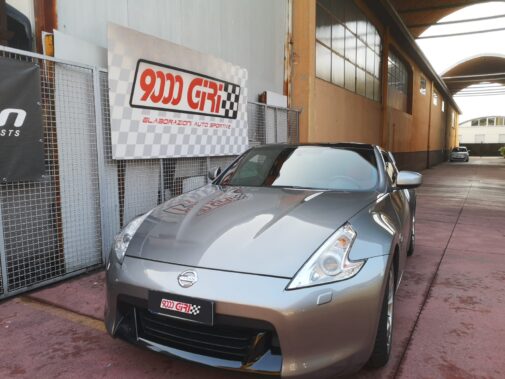 Dischi + pastiglie sportive Ebc + tagliando con olio Bardhal eseguito su Nissan 370Z