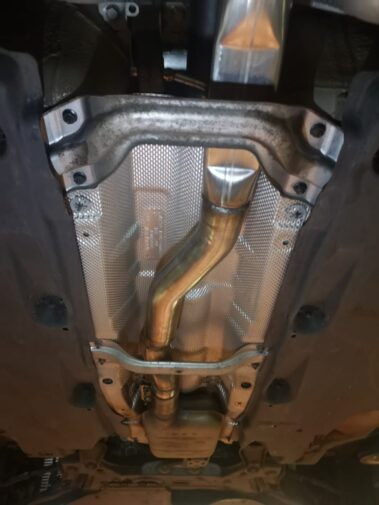 Tubo centrale di scarico diretto gr N Ragazzon montato su Audi S1