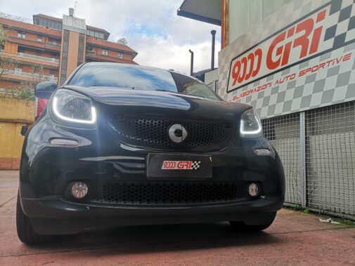 Rimappatura centralina elettronica + filtro aria bmc effettuati su Smart Fortwo 453 0.9 tb