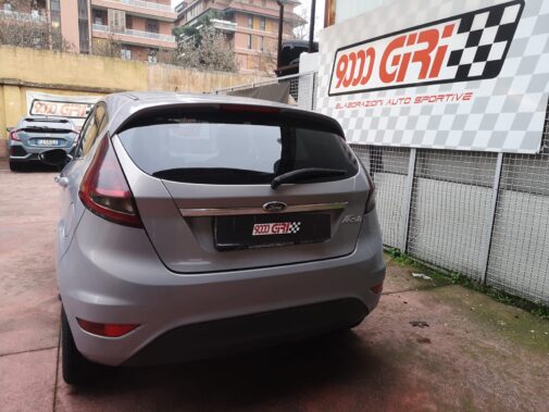 Ford Fiesta 1.2 16v rimappatura centralina elettronica + pedalbooster touch + filtro aria sportivo Bmc