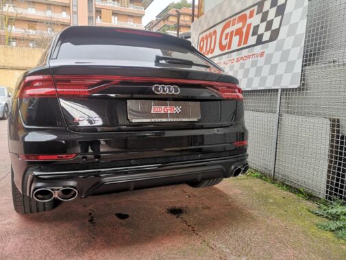 Linea di scarico completa Supersprint + 2 centraline Seletron Performance montate su Audi Sq8 4.0 tfsi